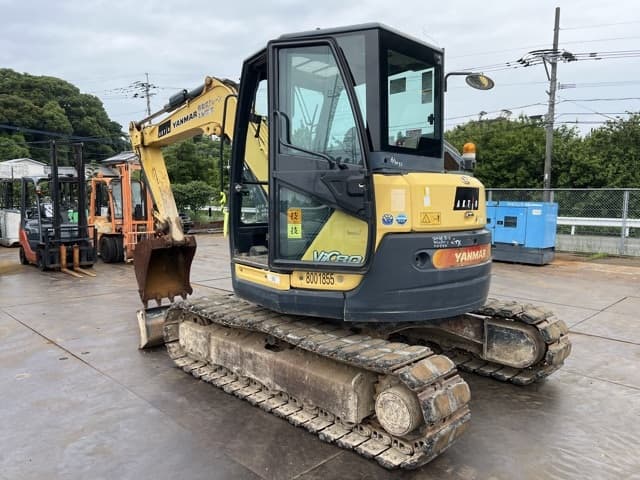EXCAVATOR — Auction (lot 8451-20004)