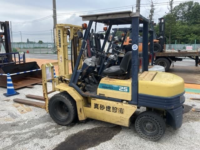 Forklift — Auction (lot 8451-2001)