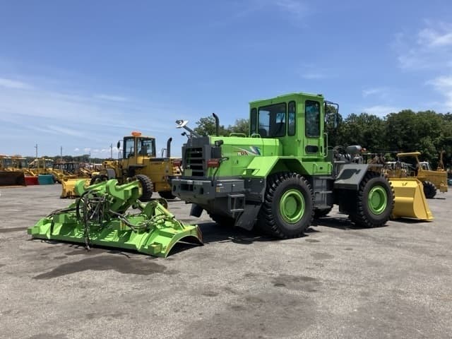 WHEEL LOADER — Auction (lot 8451-201)