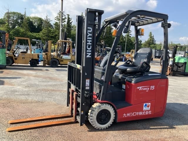Battery Forklift — Auction (lot 8451-2012)