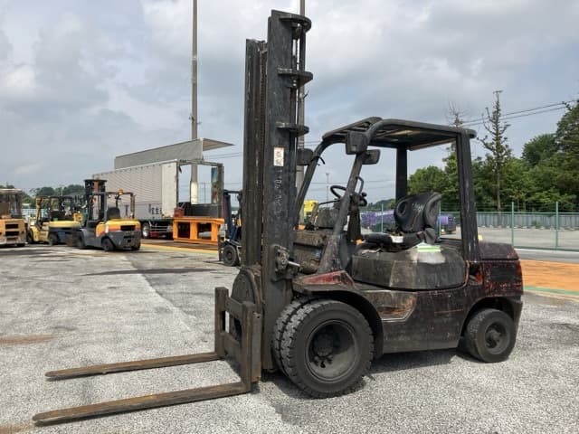 Forklift — Auction (lot 8451-2027)