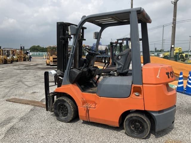 Forklift — Auction (lot 8451-2028)