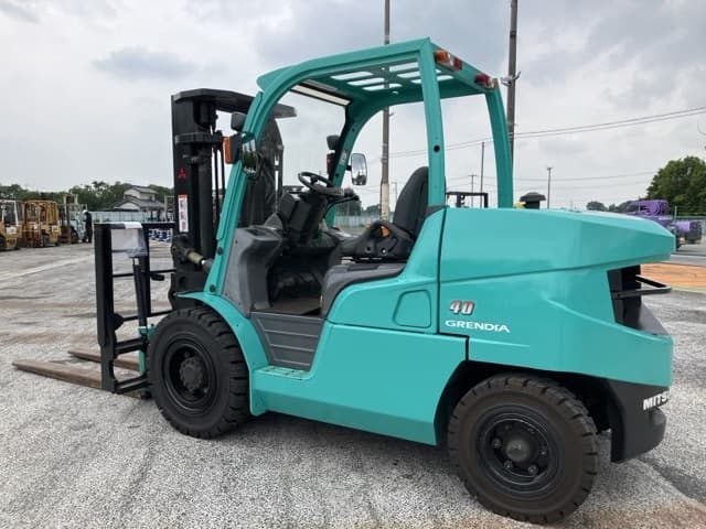 Forklift — Auction (lot 8451-2031)