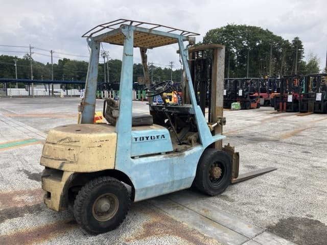 Forklift — Auction (lot 8451-2032)
