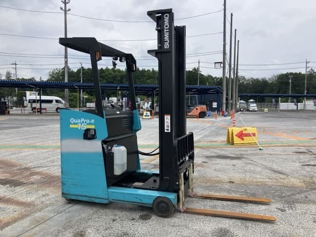Reach Forklift — Auction (lot 8451-2035)