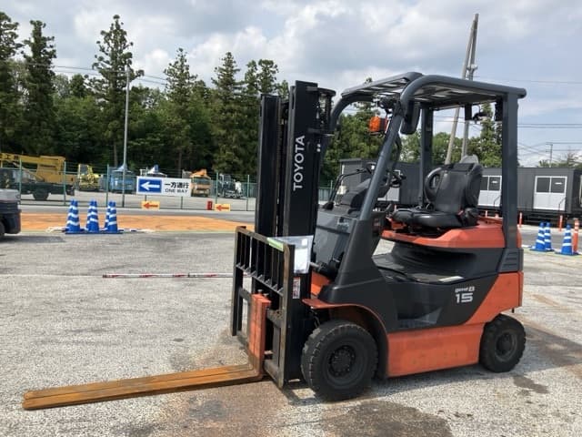Battery Forklift — Auction (lot 8451-2038)