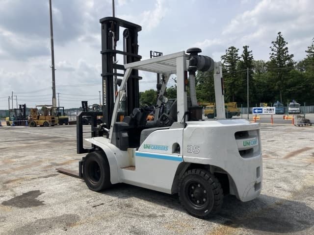 Forklift — Auction (lot 8451-2039)
