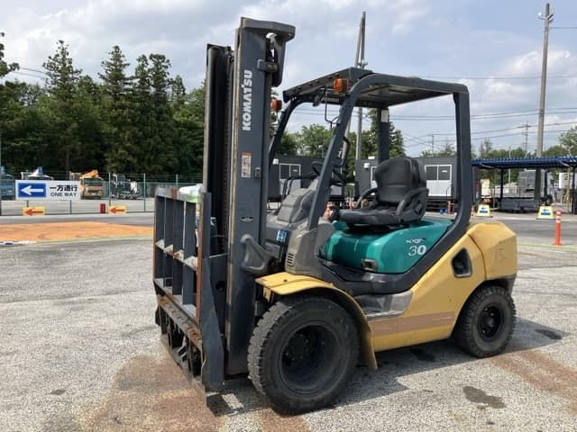 Forklift — Auction (lot 8451-2040)