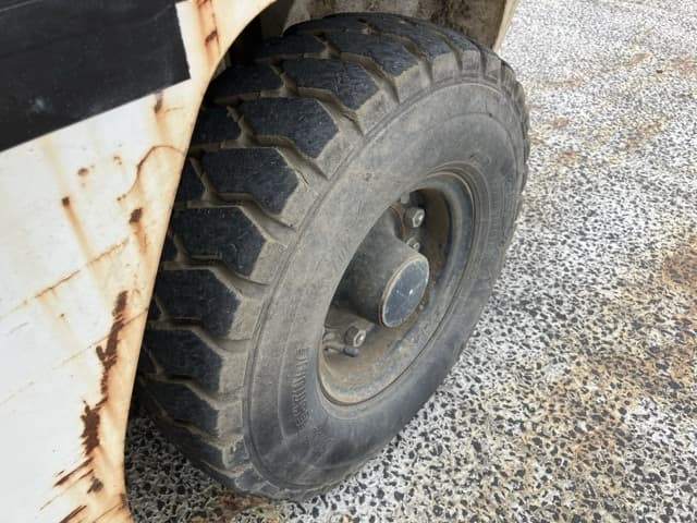 Forklift — Auction (lot 8451-2046)
