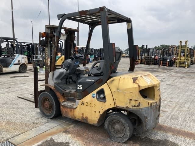 Forklift — Auction (lot 8451-2048)