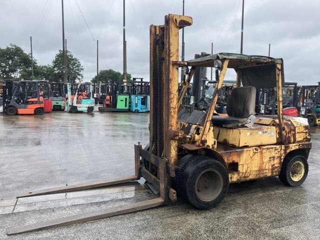 Forklift — Auction (lot 8451-2051)