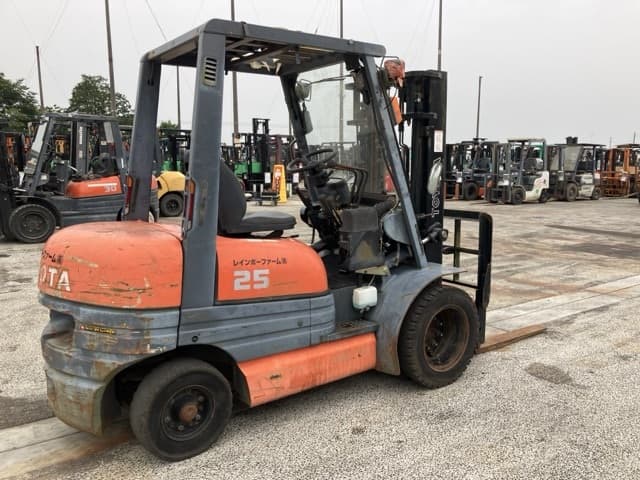 Forklift — Auction (lot 8451-2053)
