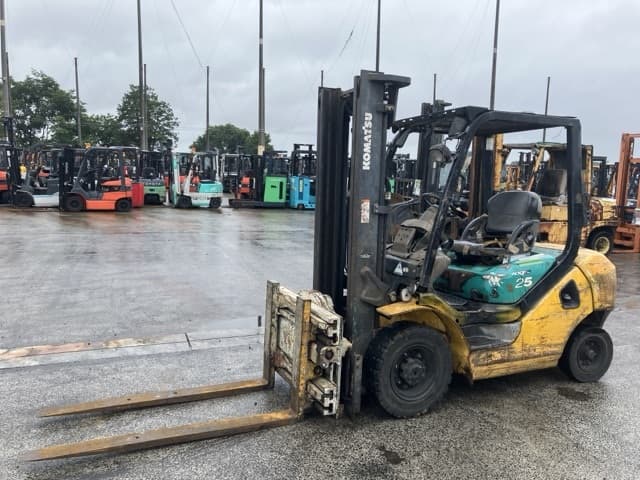 Forklift — Auction (lot 8451-2057)