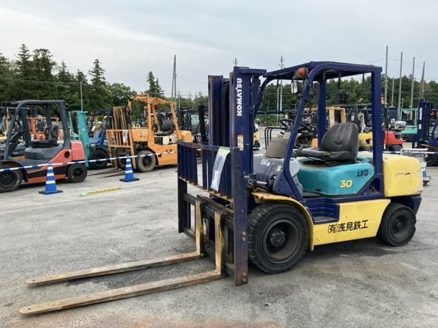 Forklift — Auction (lot 8451-2067)