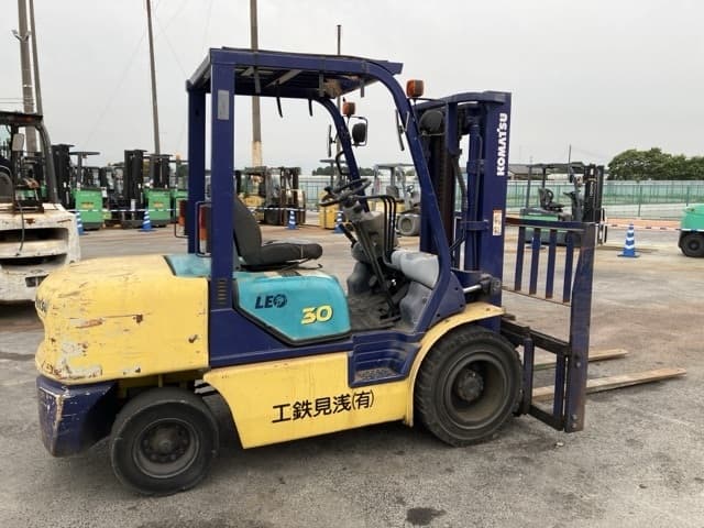 Forklift — Auction (lot 8451-2067)