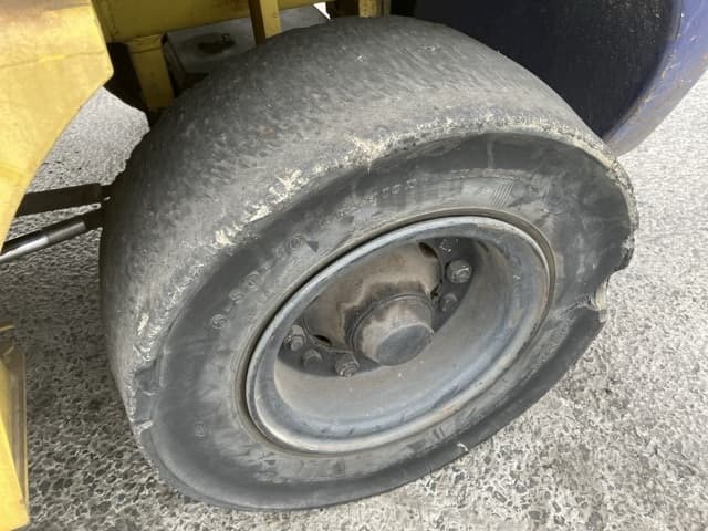Forklift — Auction (lot 8451-2067)