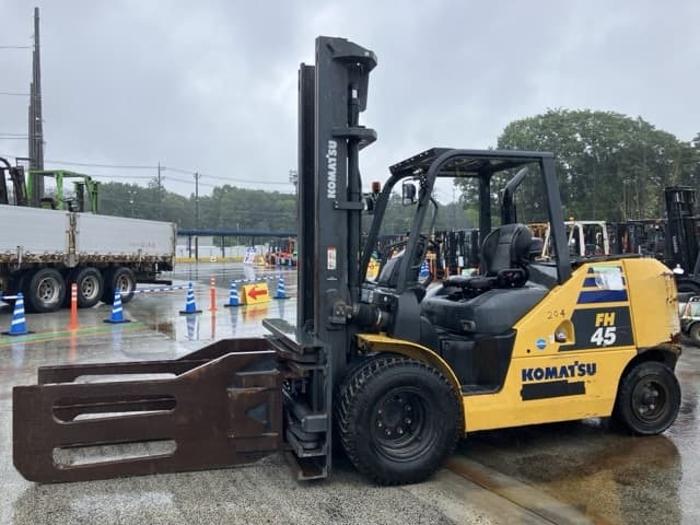 Forklift — Auction (lot 8451-2069)