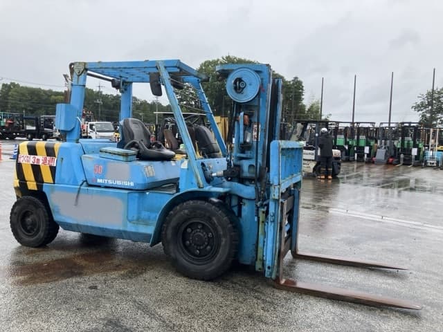 Forklift — Auction (lot 8451-2070)