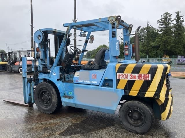 Forklift — Auction (lot 8451-2070)