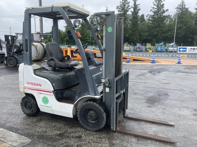 Forklift — Auction (lot 8451-2074)