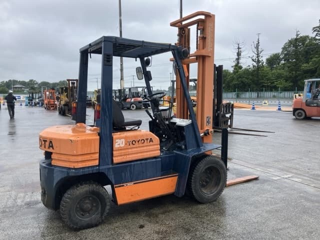 Forklift — Auction (lot 8451-2076)