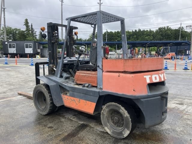 Forklift — Auction (lot 8451-2078)