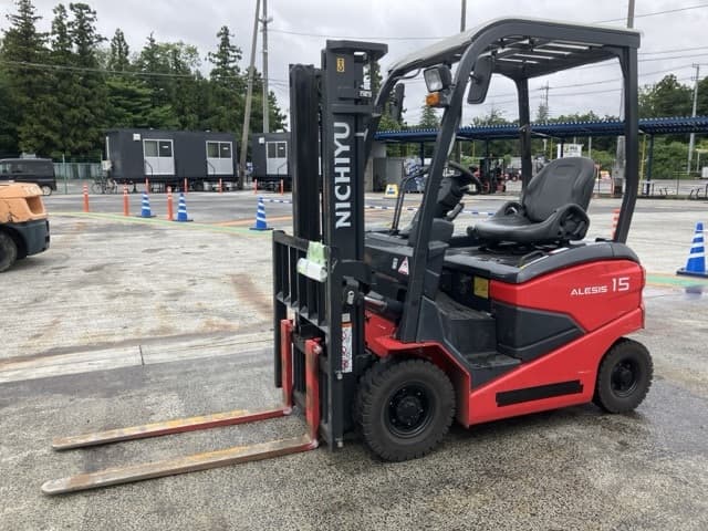 Battery Forklift — Auction (lot 8451-2082)