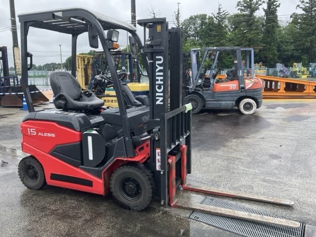 Battery Forklift — Auction (lot 8451-2082)