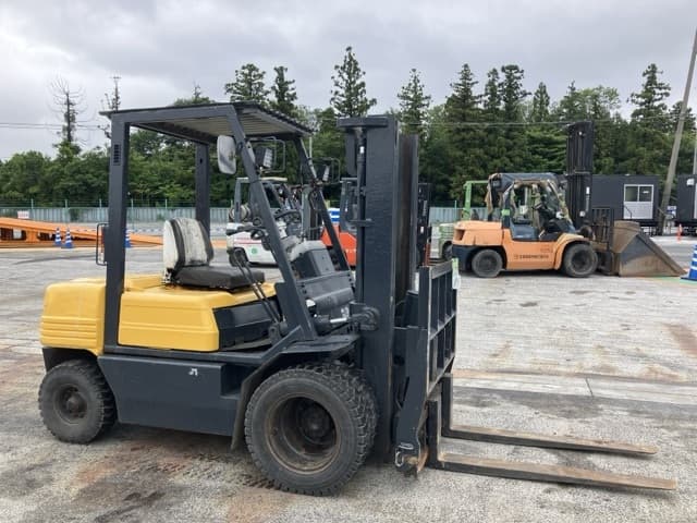 Forklift — Auction (lot 8451-2086)