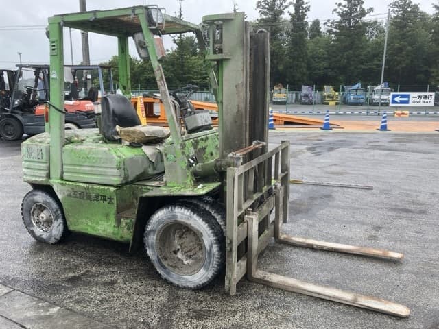 Forklift — Auction (lot 8451-2088)
