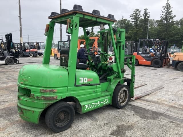 Forklift — Auction (lot 8451-2098)