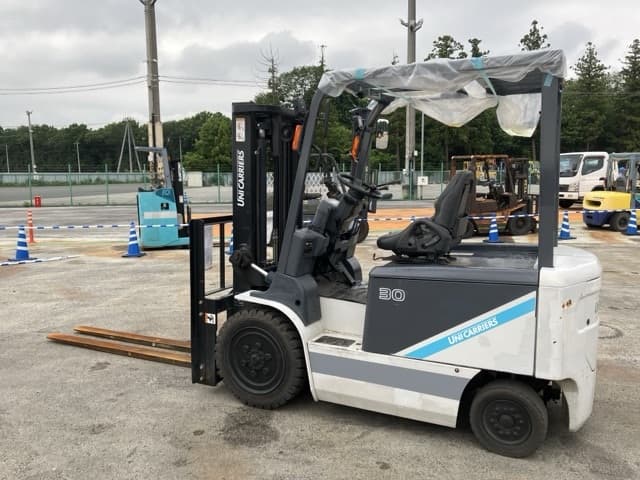 Battery Forklift — Auction (lot 8451-2100)