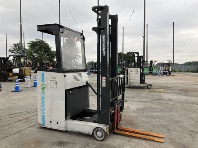 Reach Forklift — Auction (lot 8451-2103)
