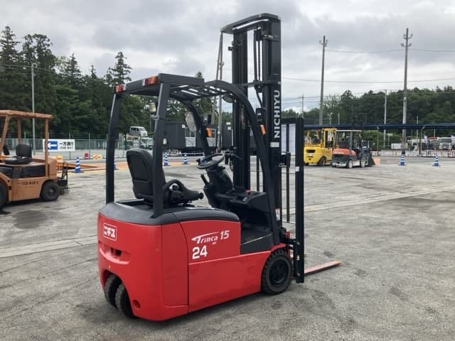 Battery Forklift — Auction (lot 8451-2106)