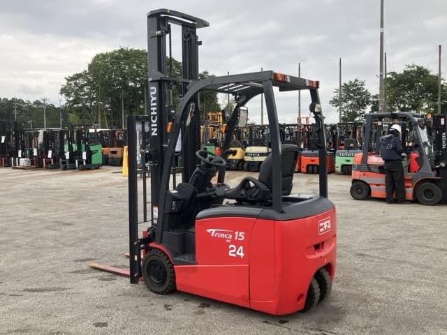 Battery Forklift — Auction (lot 8451-2106)