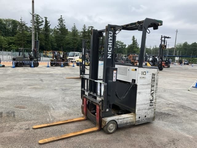 Reach Forklift — Auction (lot 8451-2107)