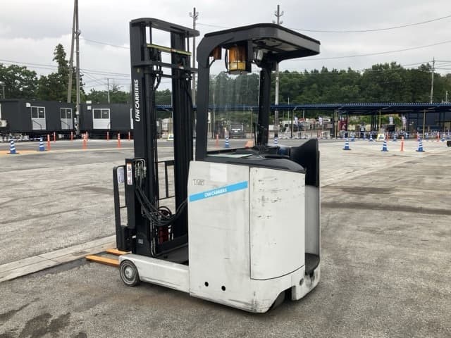 Reach Forklift — Auction (lot 8451-2110)