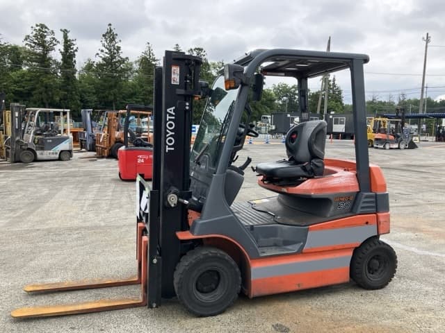Battery Forklift — Auction (lot 8451-2114)