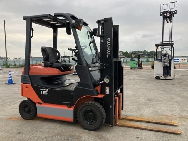 Battery Forklift — Auction (lot 8451-2116)