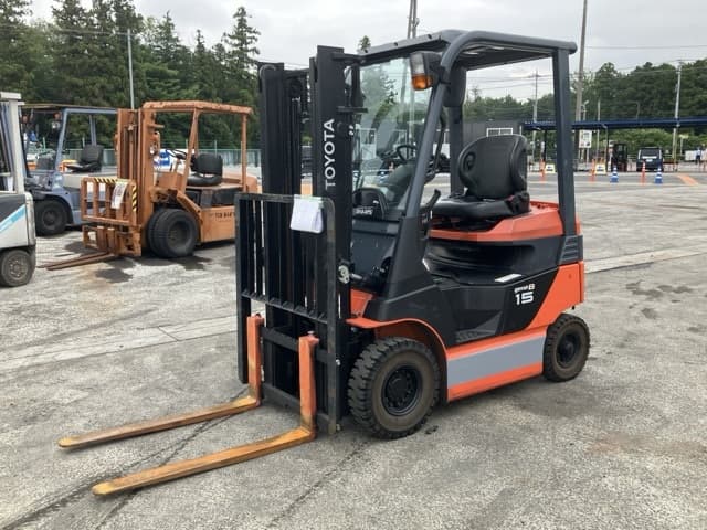 Battery Forklift — Auction (lot 8451-2117)
