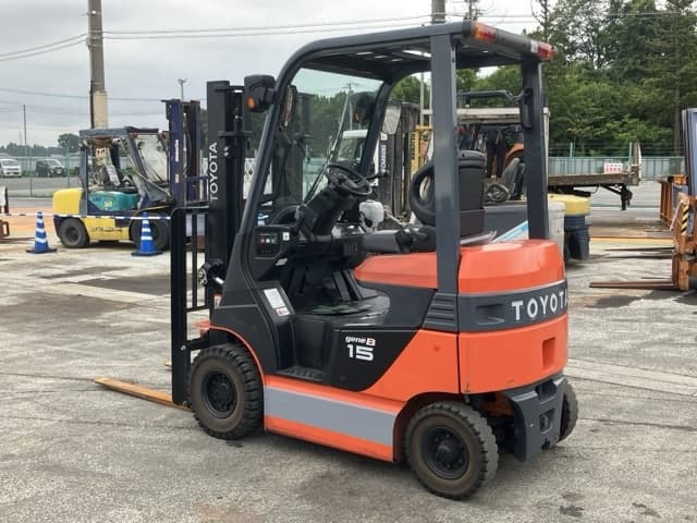 Battery Forklift — Auction (lot 8451-2117)