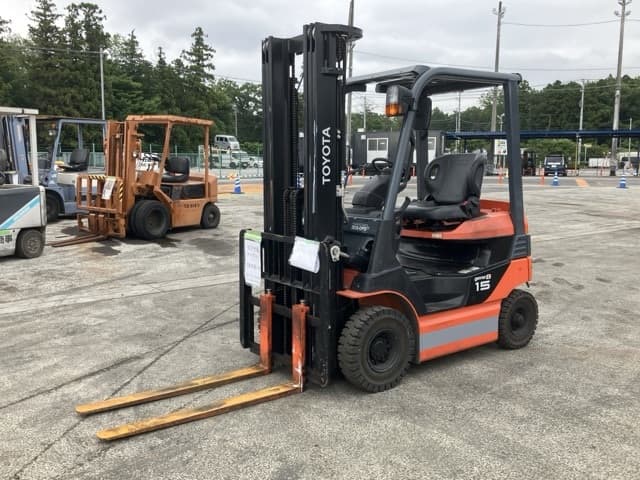 Battery Forklift — Auction (lot 8451-2118)