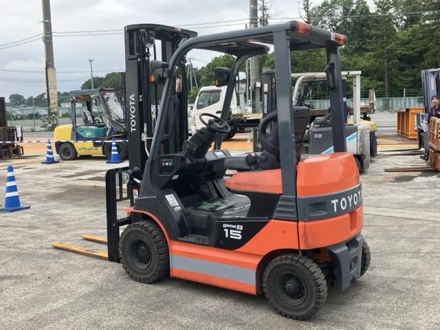 Battery Forklift — Auction (lot 8451-2118)