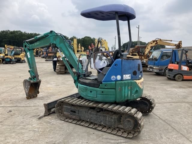 MINI EXCAVATOR — Auction (lot 8451-212)