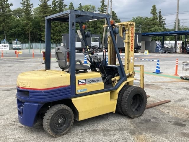 Forklift — Auction (lot 8451-2123)