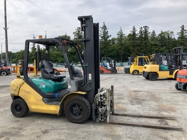 Forklift — Auction (lot 8451-2124)