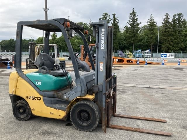 Forklift — Auction (lot 8451-2125)