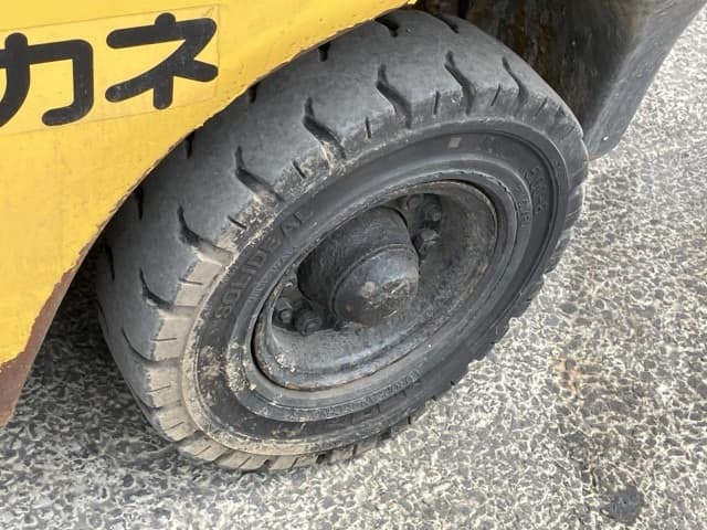 Forklift — Auction (lot 8451-2125)