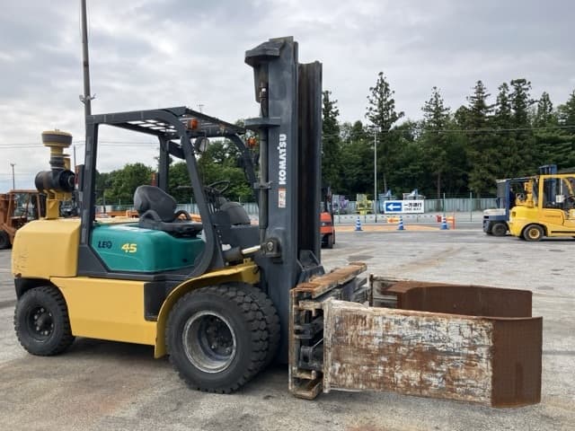Forklift — Auction (lot 8451-2126)