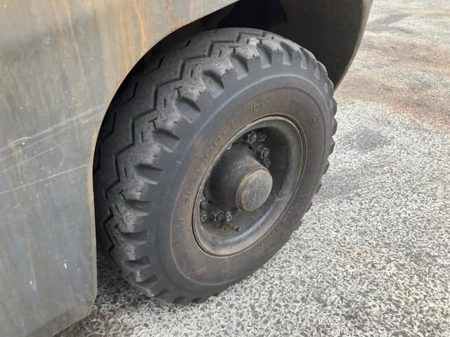 Forklift — Auction (lot 8451-2131)